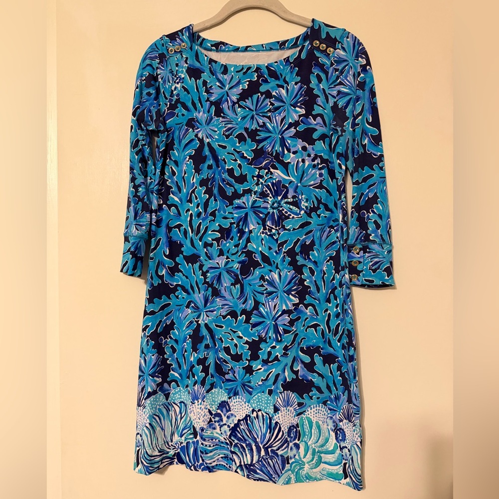 Lilly Pulitzer UPF 50+ Sophie XS Shift Dress in the Bright Navy In Too Deep